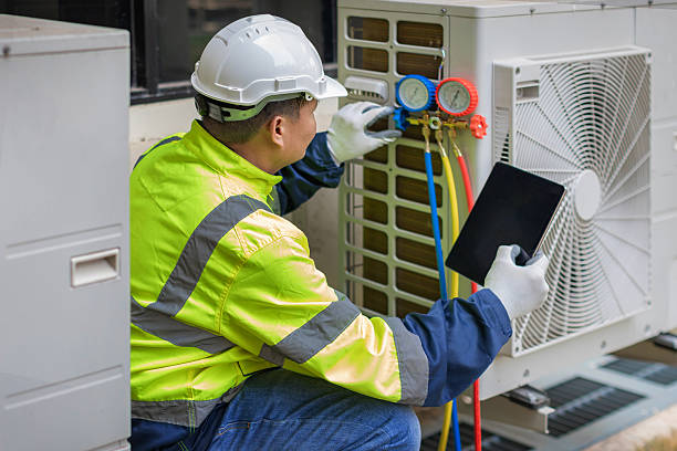 Professional Hvac technician working in Worthington, MN